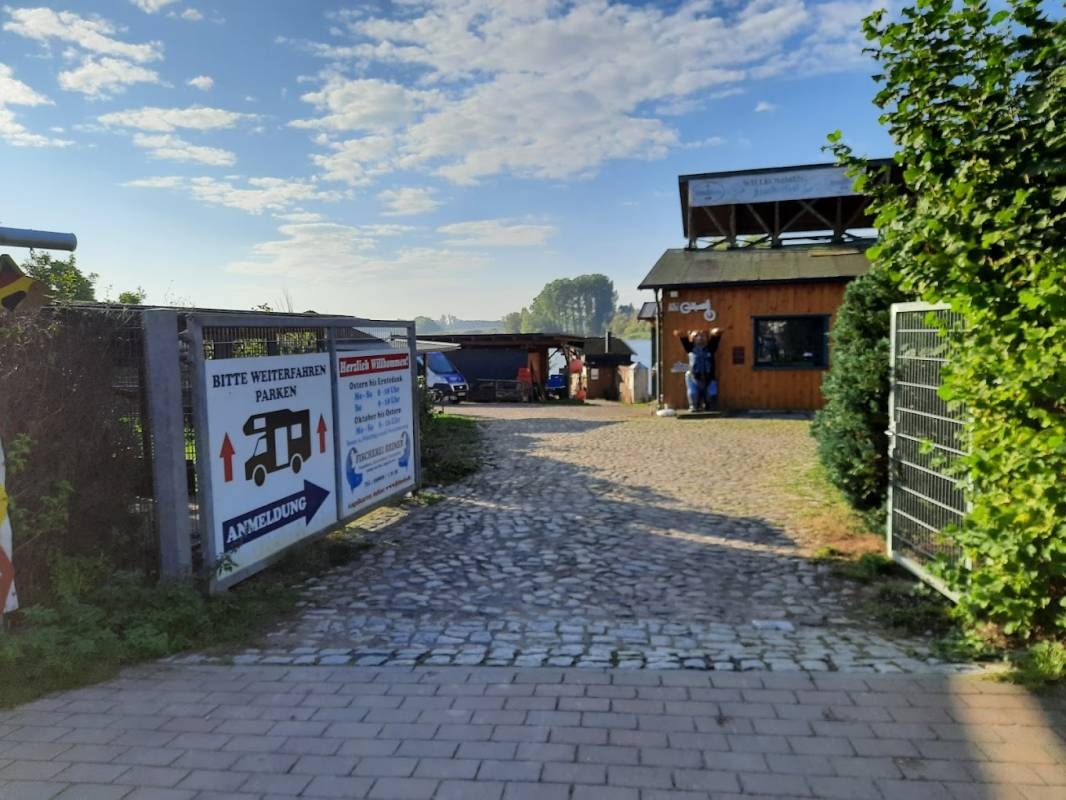Stellplatz Fischerei Reimer — Stellplatz in Blankensee
