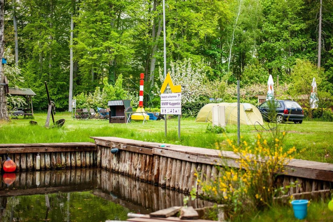 Naturcamping & Hafen Bermudadreieck — 露营车营地 in Lübz