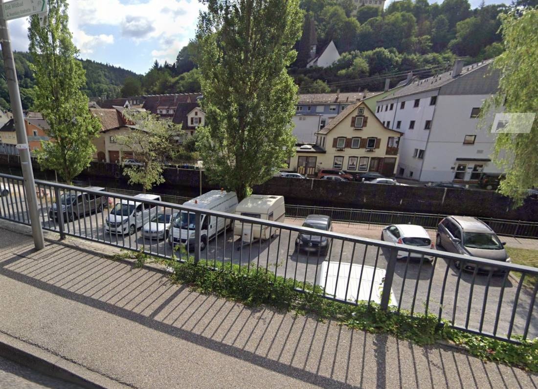 Stellplatz Neuenbürg — Area di sosta in Neuenbürg