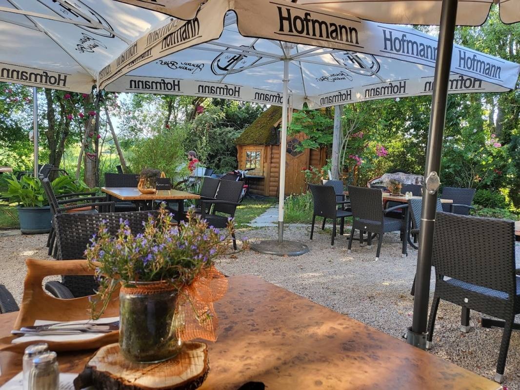 Stellplatz Restaurant Aischblick — SP am Restaurant in Höchstadt a.d.Aisch