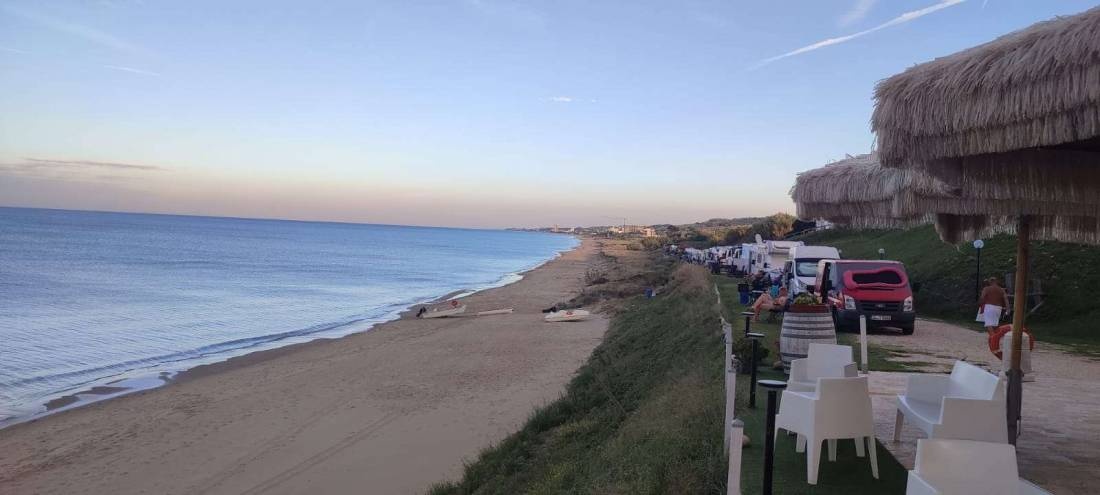 Stellplatz Villaggio La Torre — Area Autocaravanas in Petacciato