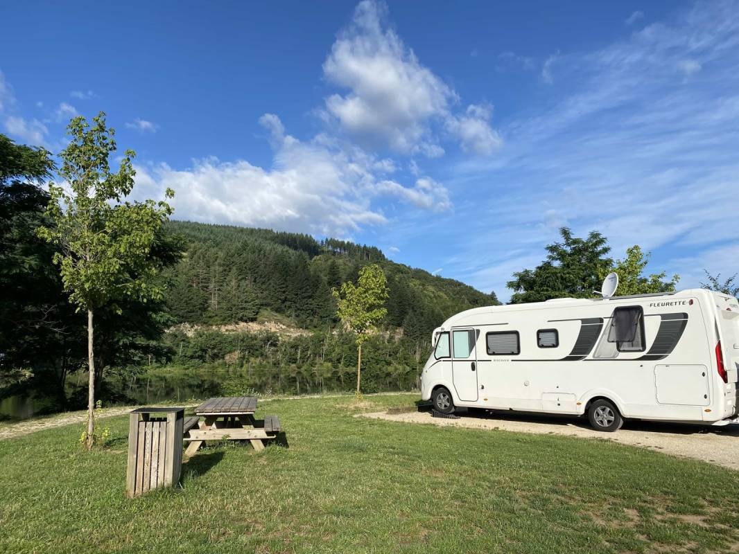 Stellplatz Belsentes — Aire camping car in Belsentes