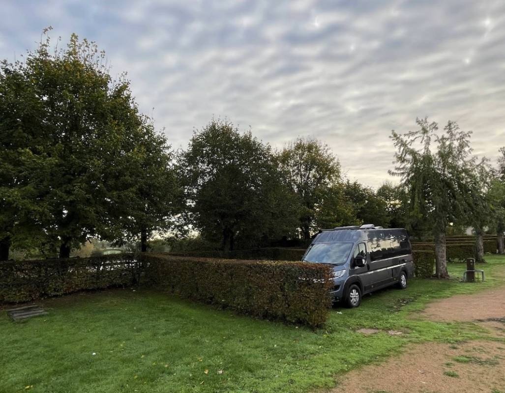Aire de camping-car municipal Archignat — Stellplatz in Archignat