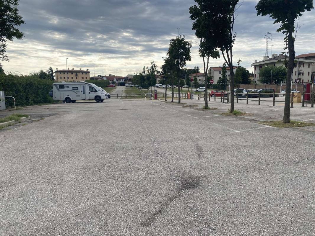 Stellplatz Bassano del Grappa — Campervan Site in Bassano del Grappa