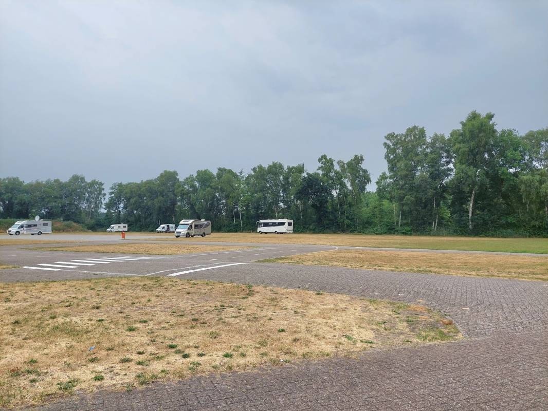 Wohnmobilstellplatz am Schützenplatz — Campervan Site in Dörpen