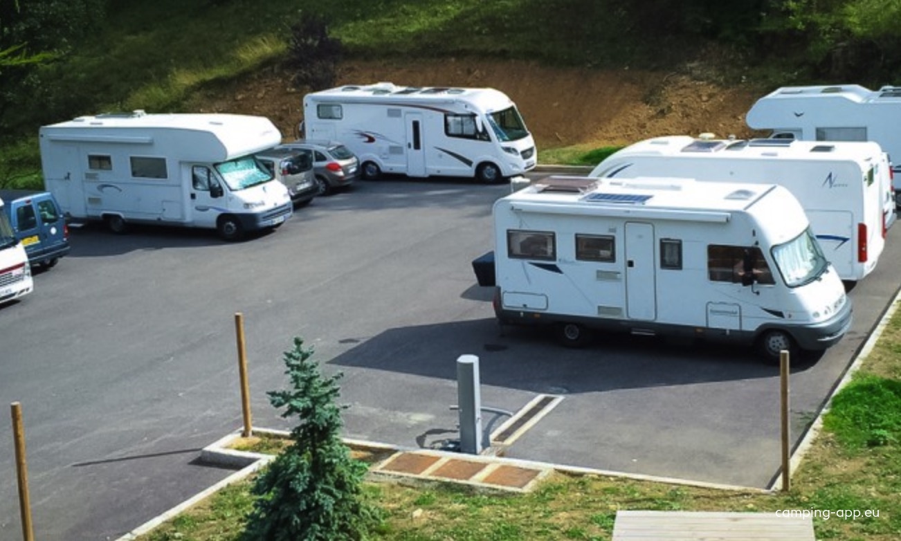 Stellplatz Roubion — Campervan Site in Roubion