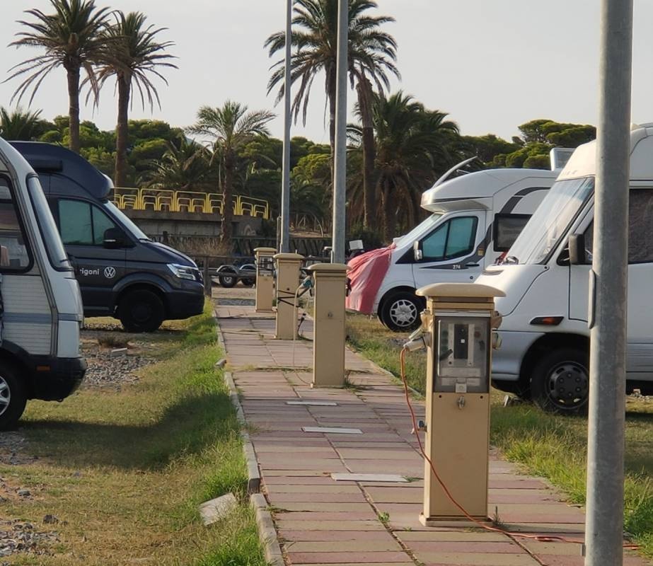Stellplatz Arresi/Sant'Anna Arresi — Camperplaats in Arresi/Sant'Anna Arresi