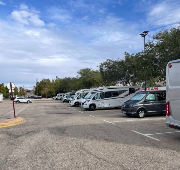 Stellplatz Albacete — Photo 3