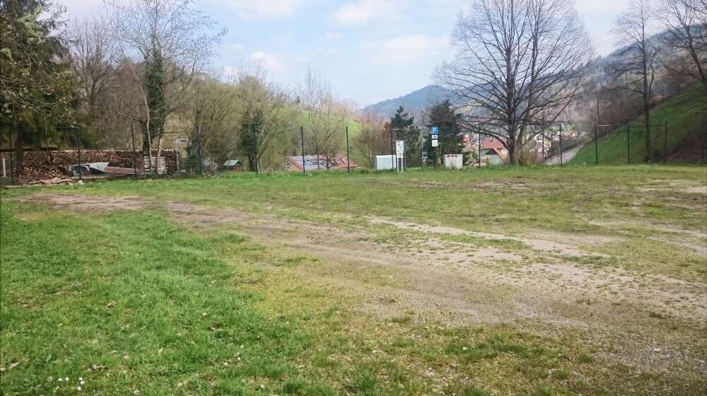 Stellplatz Gernsbach Obertsrot — Campervan Site in Gernsbach