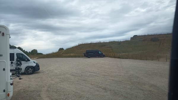 Aparcamiento Castell de Sant Ferran — Bobilplass in Figueres
