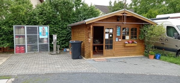 Stellplatz Siebengebirgsblick Rheinbreitbach — Camperplaats in Rheinbreitbach