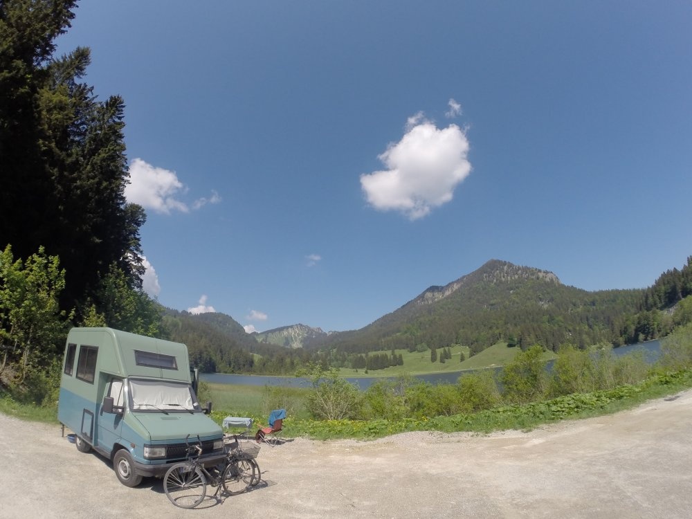 Stellplatz Schliersee Spitzingsee — Estacionamento noturno in Schliersee-Propstalm