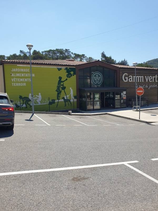 Stellplatz Contes — Bobilplass in Contes
