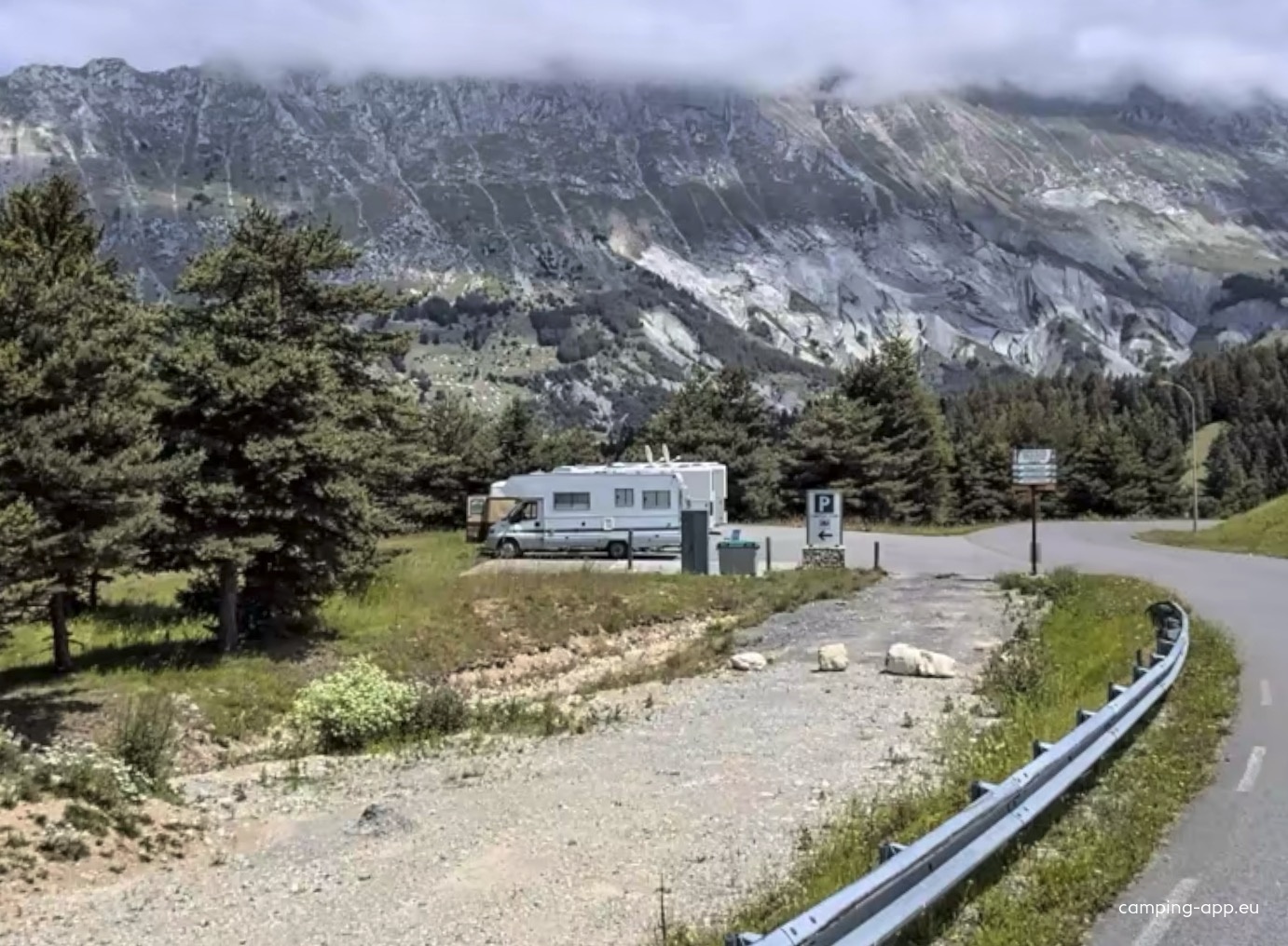 Stellplatz Le Dévoluy — Campervan Site in Le Dévoluy