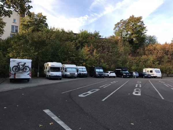Stellplatz Fährstraße Halle / Saale — Sp. parking dla kamperów in Halle (Saale)-Giebichenstein