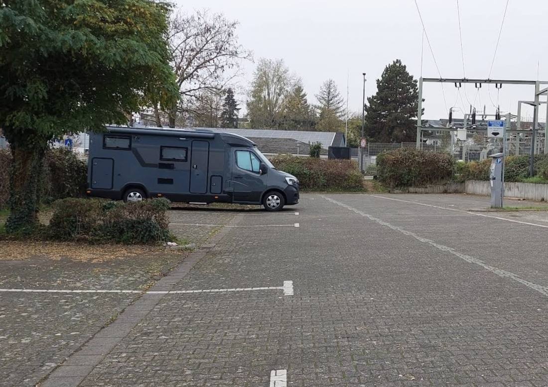 Stellplatz Weinhohle Eltville — Parkeerplaats / gedoogplek in Eltville
