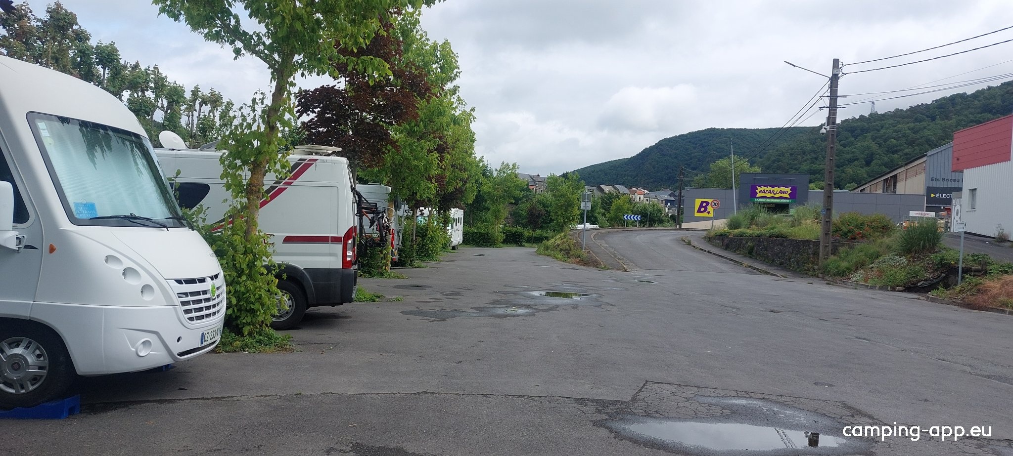 Stellplatz Revin — Bobilplass in Revin