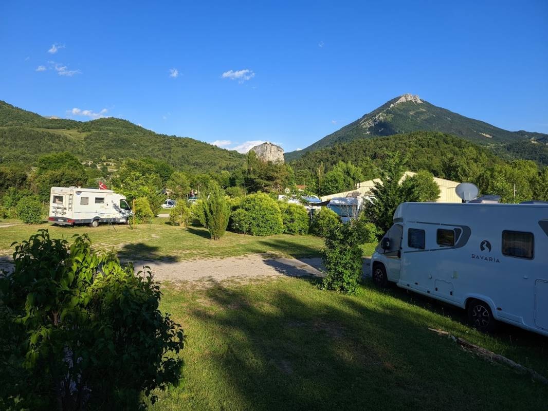Stellplatz La Halte Napoleon Castellane — 露营车营地 in Castellane