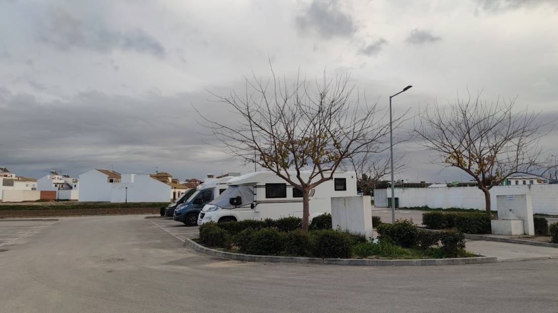 Stellplatz Fuentes de Andalucía — Karavan Sitesi in Fuentes de Andalucía