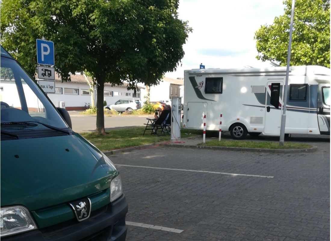 Stellplatz Messel — Area Autocaravanas in Messel