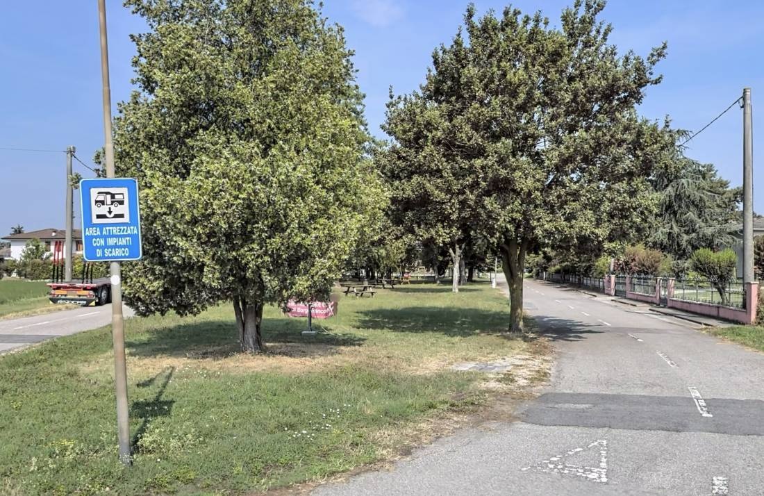 Stellplatz Borgofranco Sul Po — Stellplatz in Borgofranco Sul Po