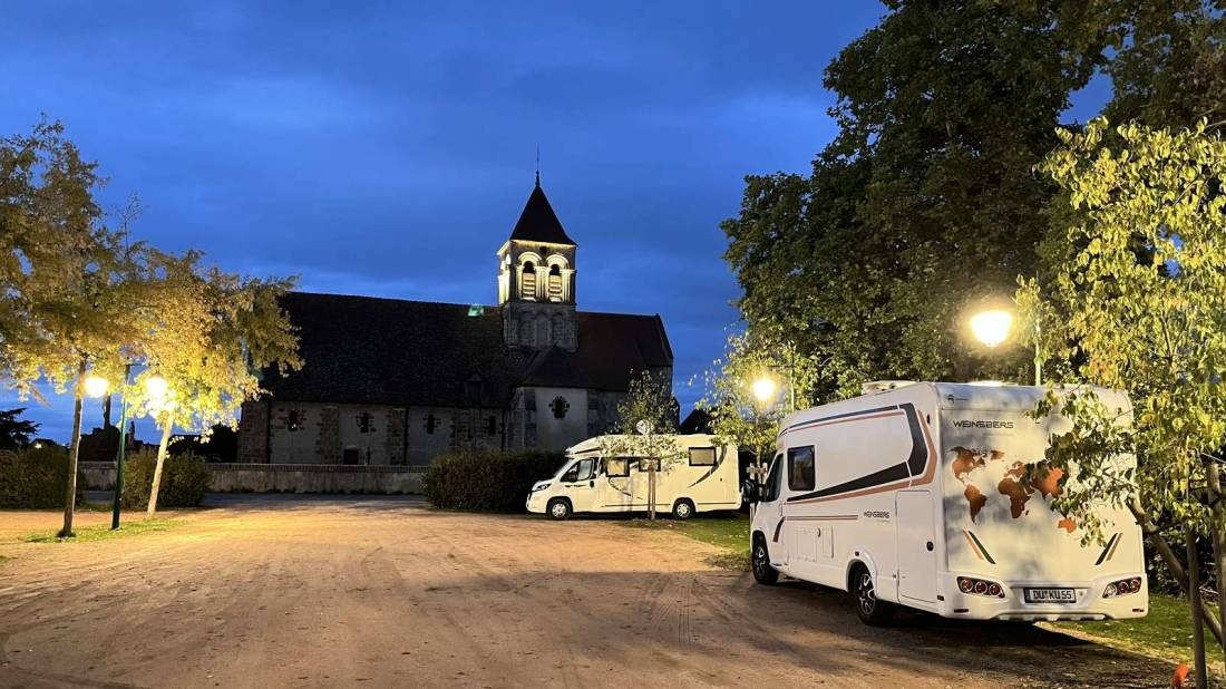 Stellplatz Bessay-sur-Allier — Sp. parking dla kamperów in Bessay-sur-Allier