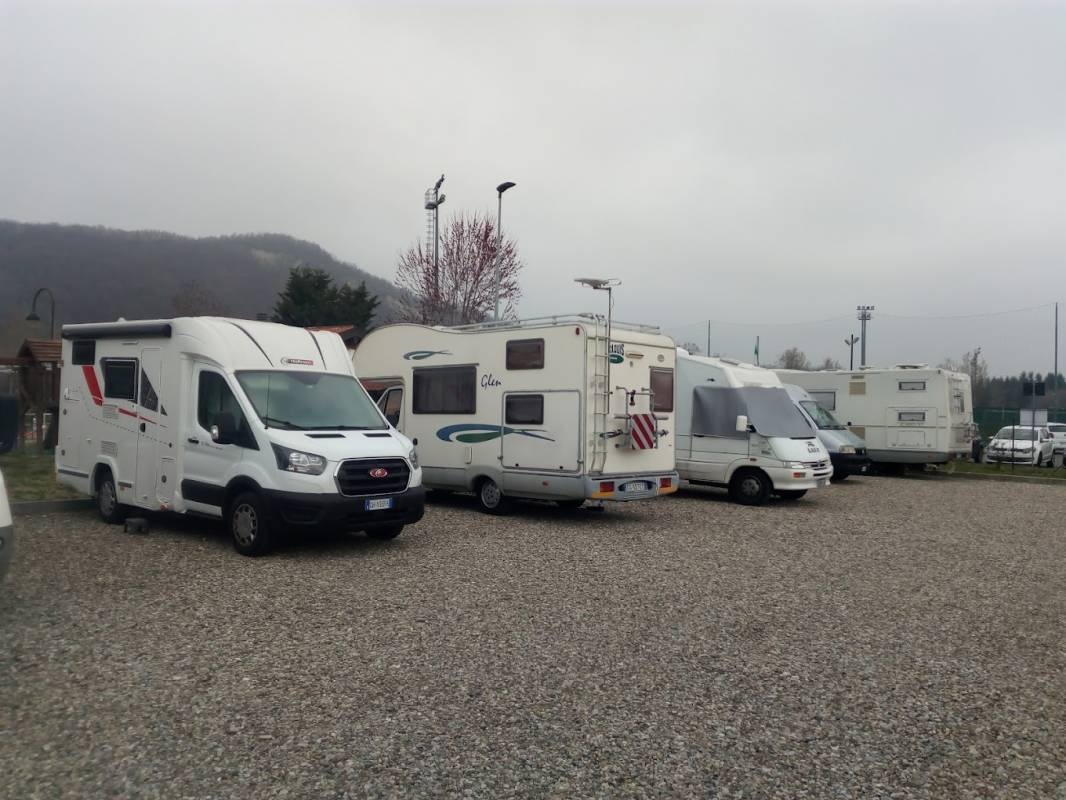 Area Sosta Camper NURE — Bobilplass in Ponte dell'Olio 