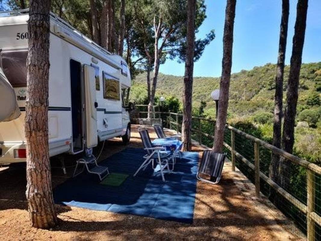 Area Sosta Parco delle Dune — Camperplaats in Capoliveri