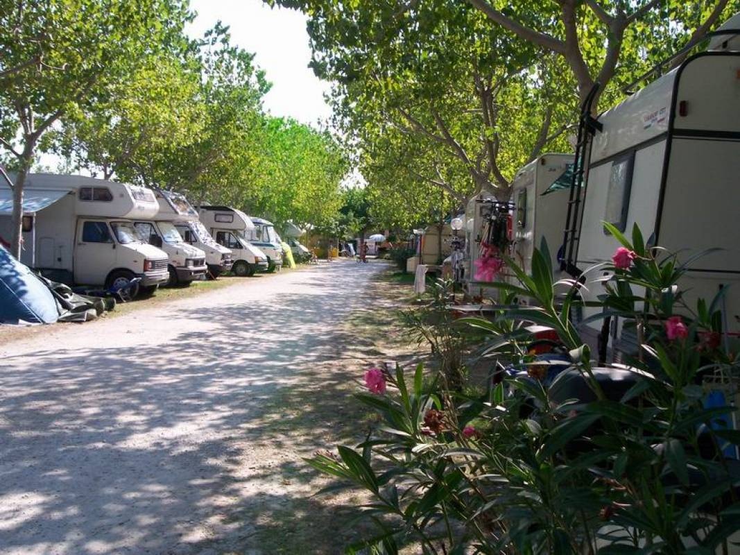 Stellplatz Fano — Campervan Site in Torrette