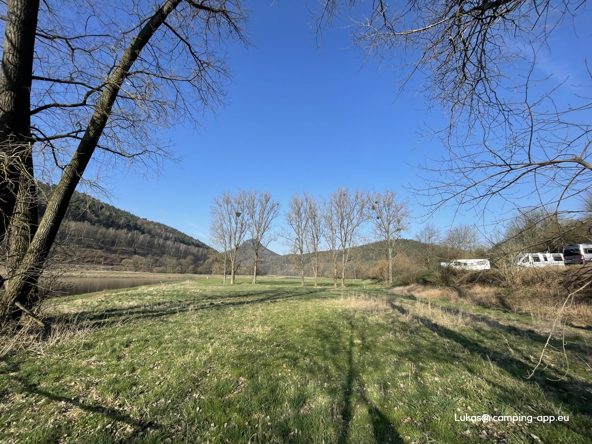 Stellplatz Hafen Prossen — Karavan Sitesi in Bad Schandau
