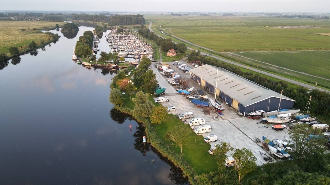 Jachthaven Lunegat — Sp. parking dla kamperów in Kollum