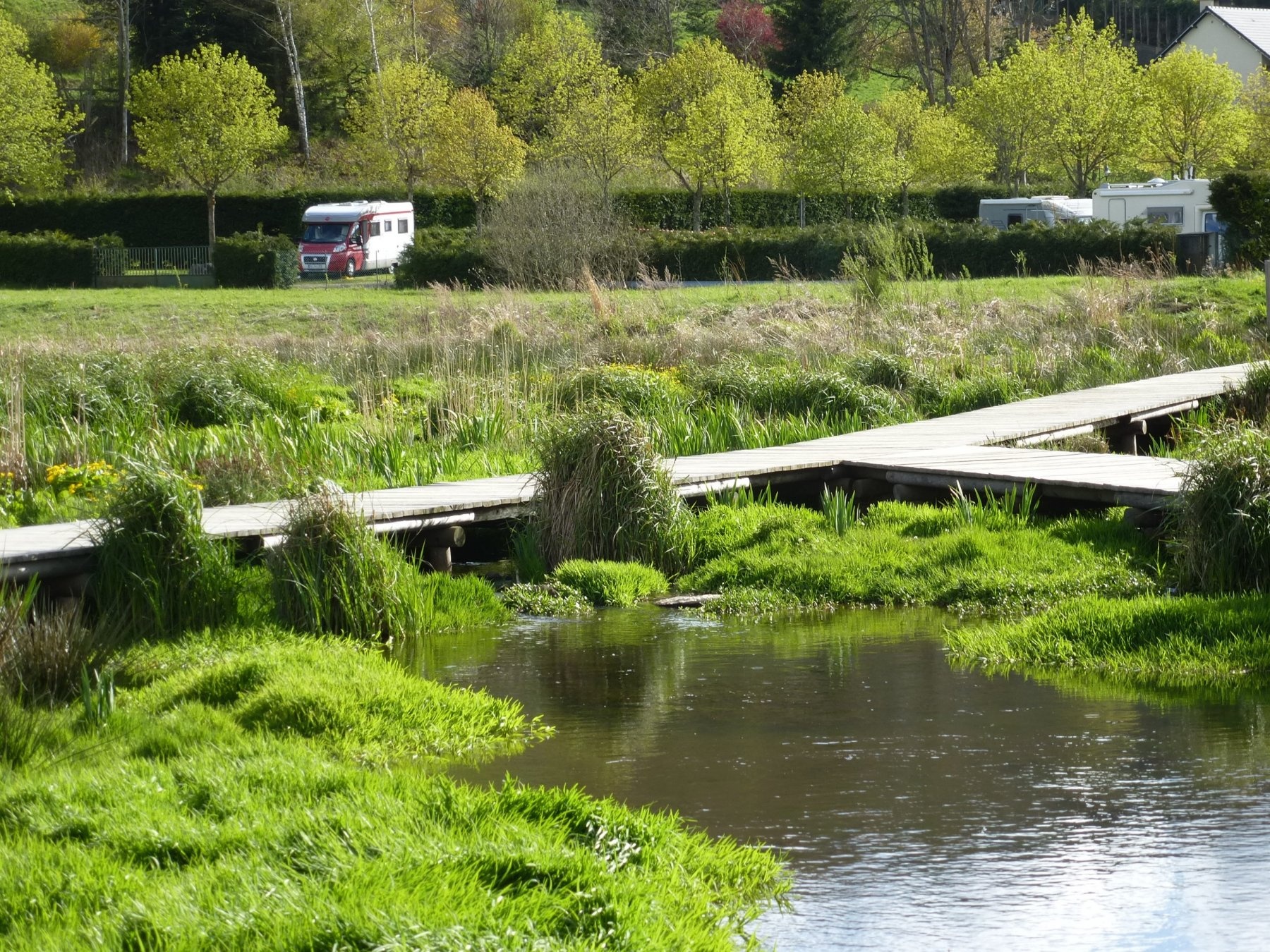 Aire de Camping-Car d' Aydat — Camperplaats in Aydat