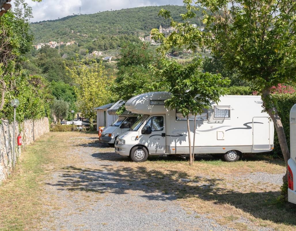 Camping dei Fiori — Camping in Pietra Ligure