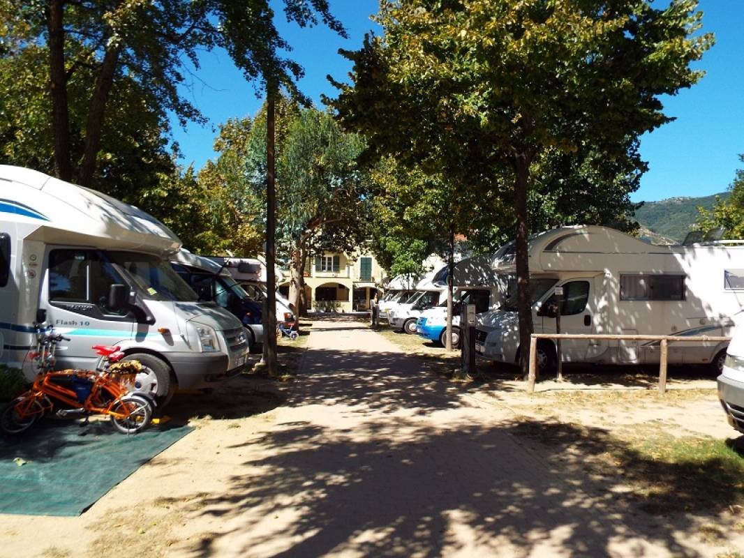 Camping Leo — Kemping in Spotorno