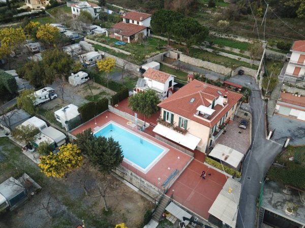 Holiday Camping — Photo 4