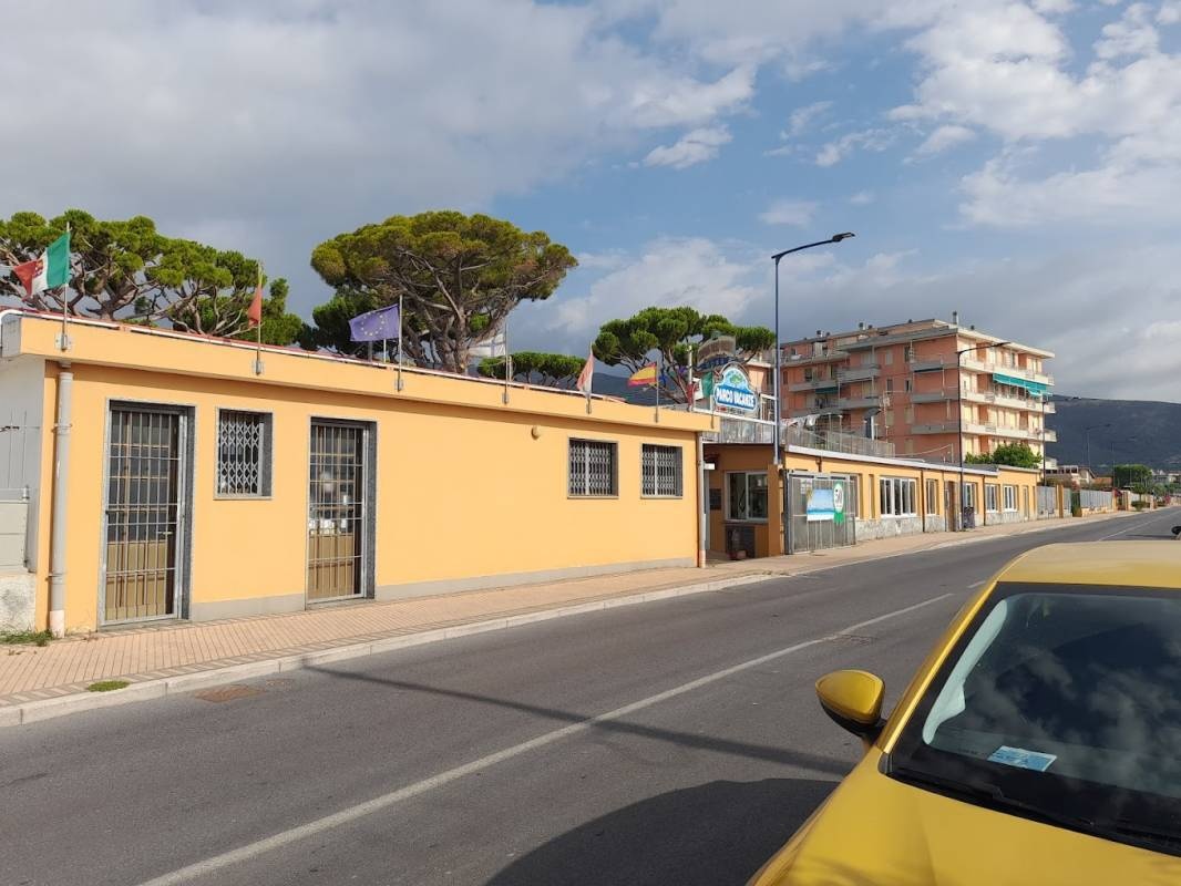 Parco Vacanze Pineta Aurelio — Campingplats in Ceriale