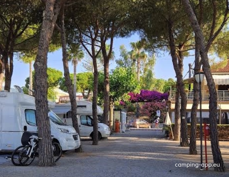 Camping Miramare — Kamp yeri in Cervo