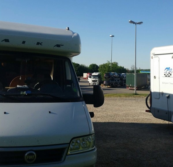 Rosis Autohof Feuchtwangen — Parking jours et nuit in Schnelldorf