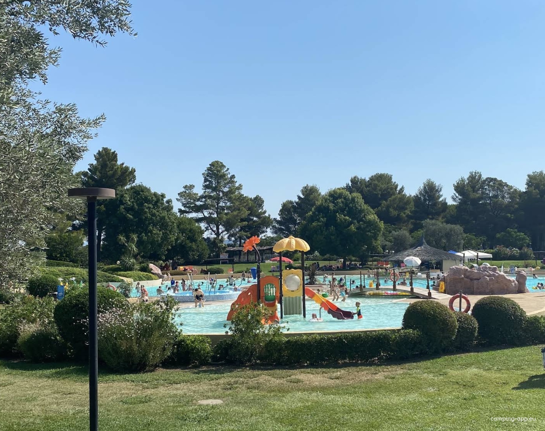 Camping Village Le Capanne — Camping in Bibbona