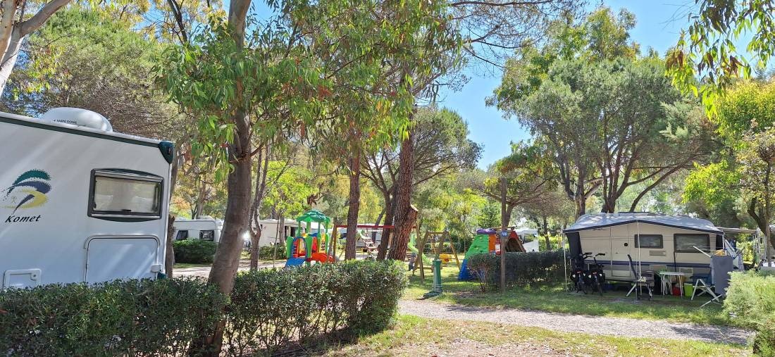 Camping Molino a Fuoco — Sítio de acampamento in Vada