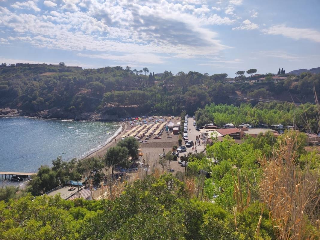 Camping Da Mario — Area da campeggio in Porto Azzurro