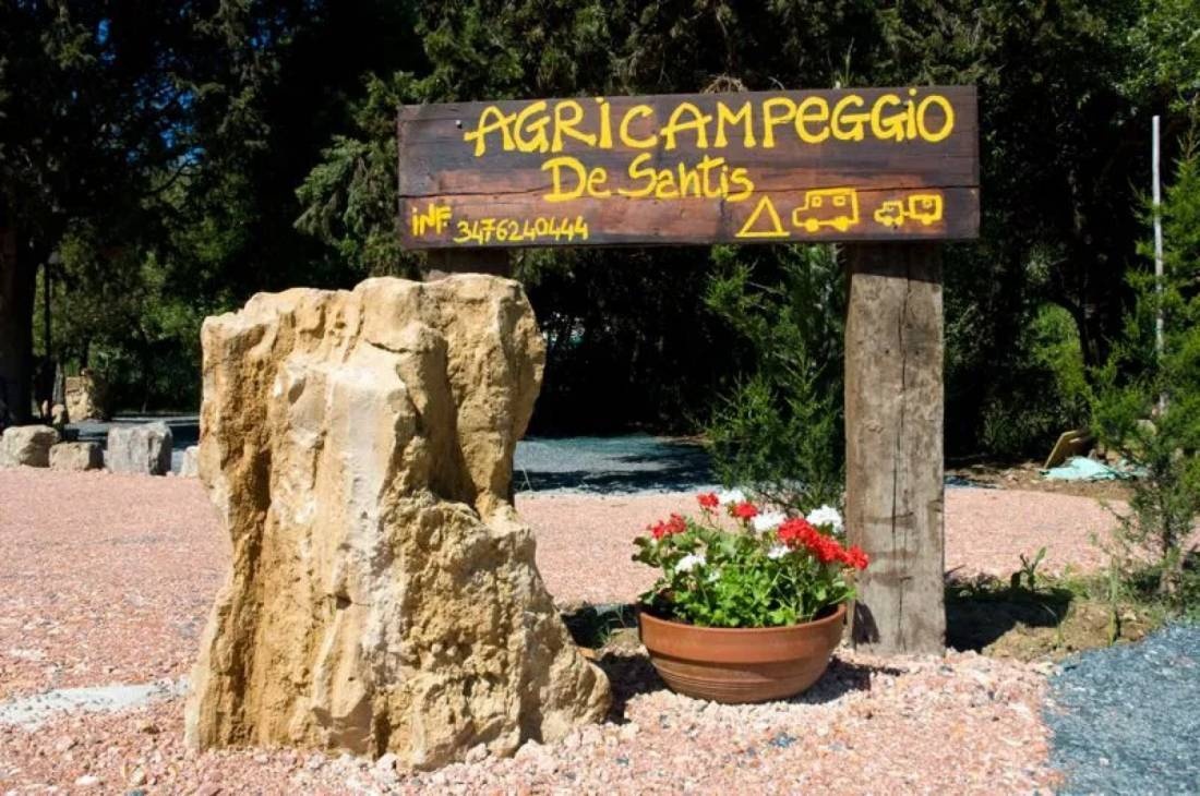 Agriturismo De Santis — Campingplats in Castiglioncello