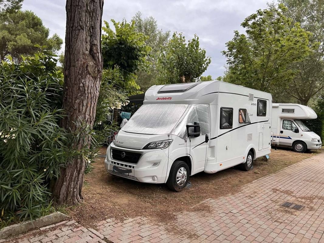 Scarpiland Camping & Village — Campingplass in Cavallino-Treporti
