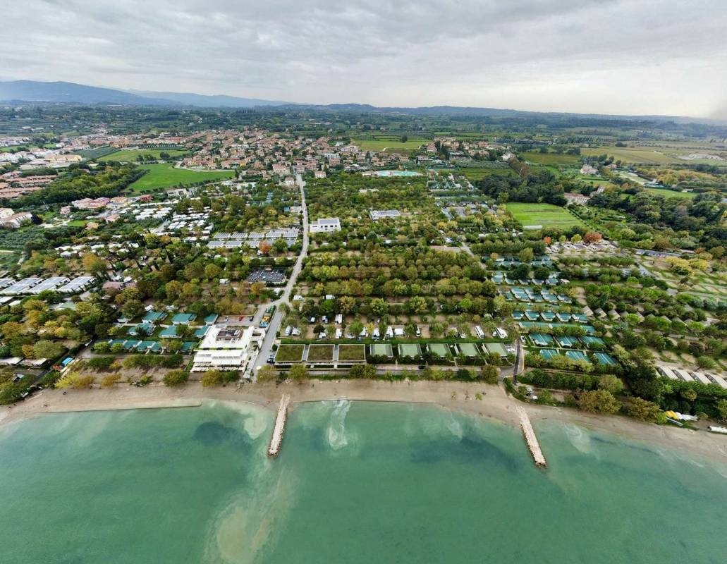 Camping Spiaggia d'Oro — Area da campeggio in Lazise