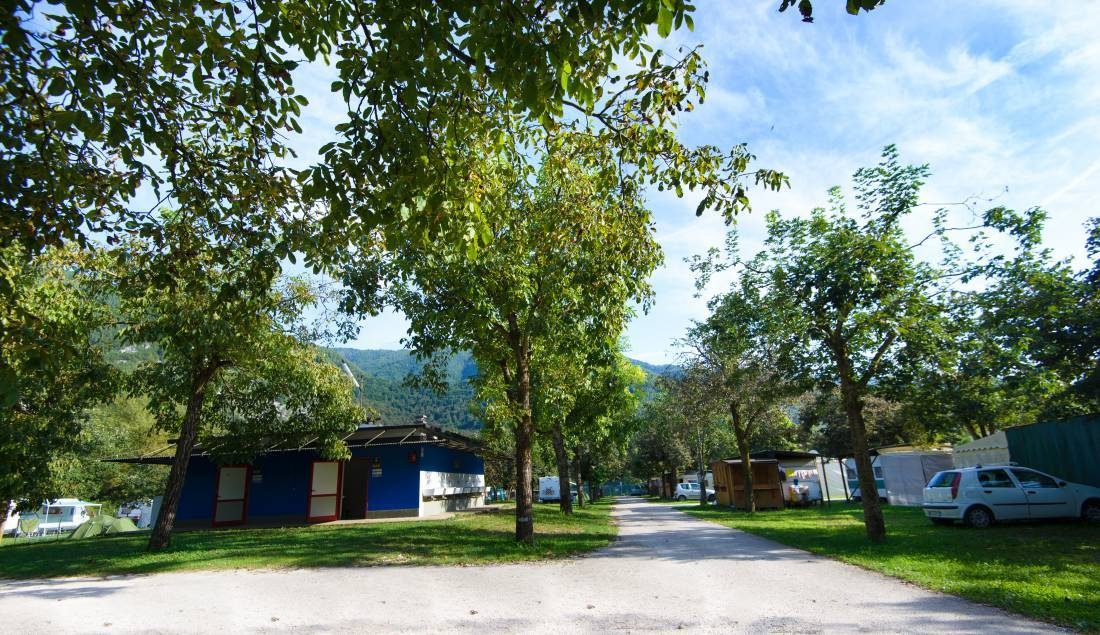 Lago Arsié Camping Village — Campingplass in Rocca
