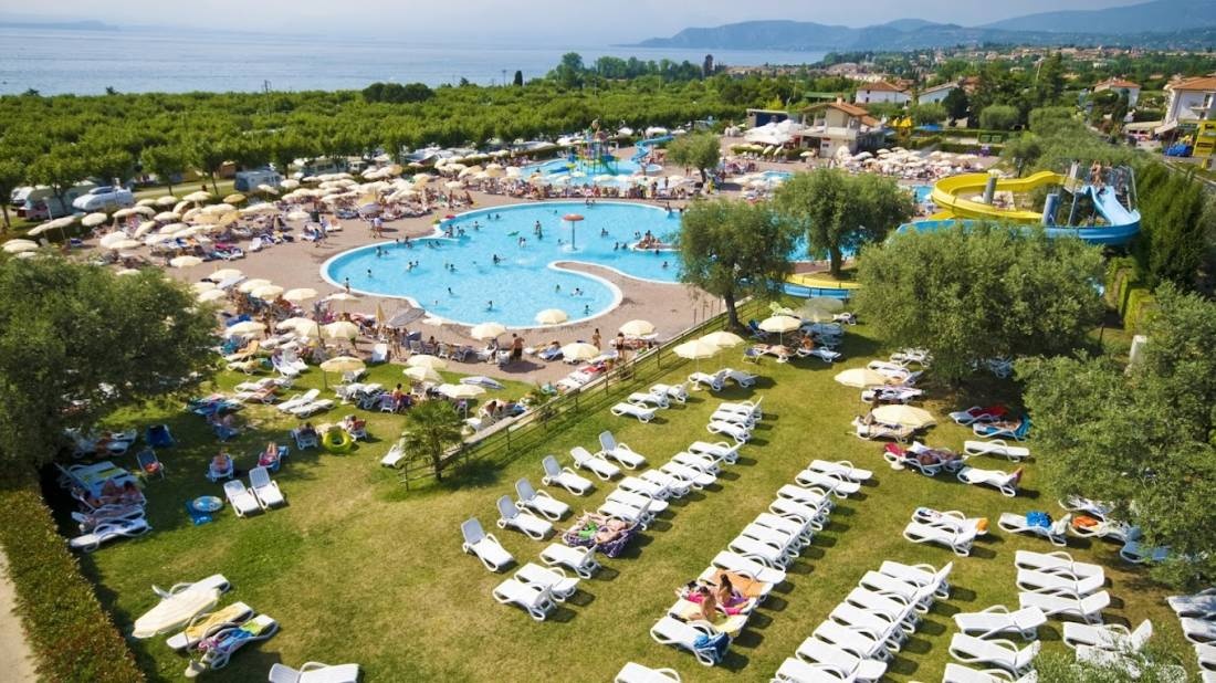 Camping Spiaggia d'Oro — Campingplass in Torri del Benaco