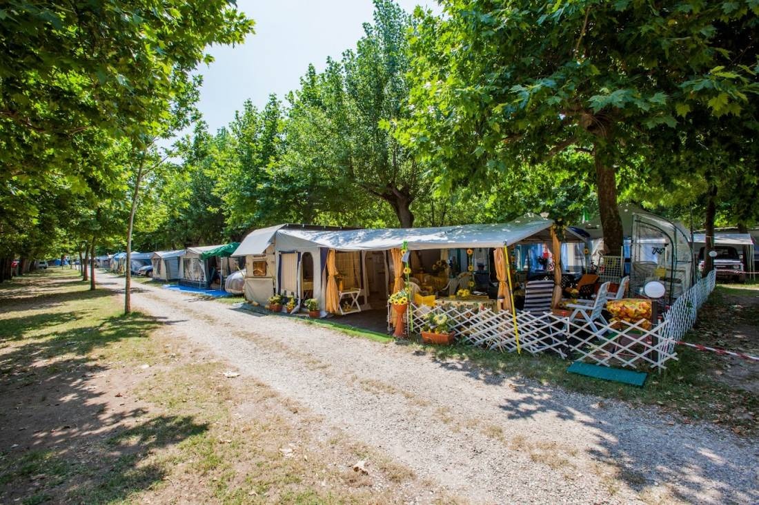 Camping Gasparina — Camping Site in Cavalcaselle del Garda