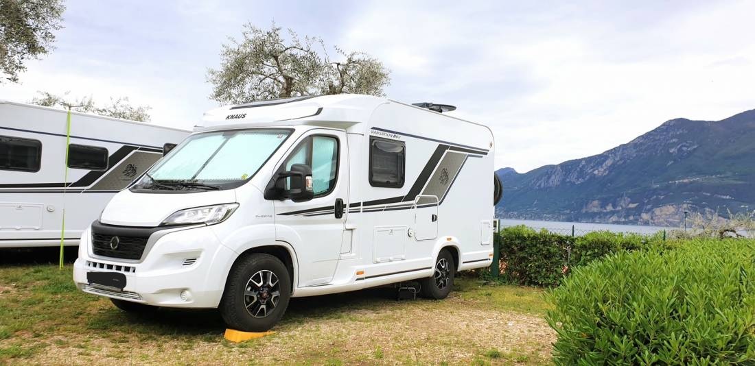 Camping Primavera — Kamp yeri in Brenzone