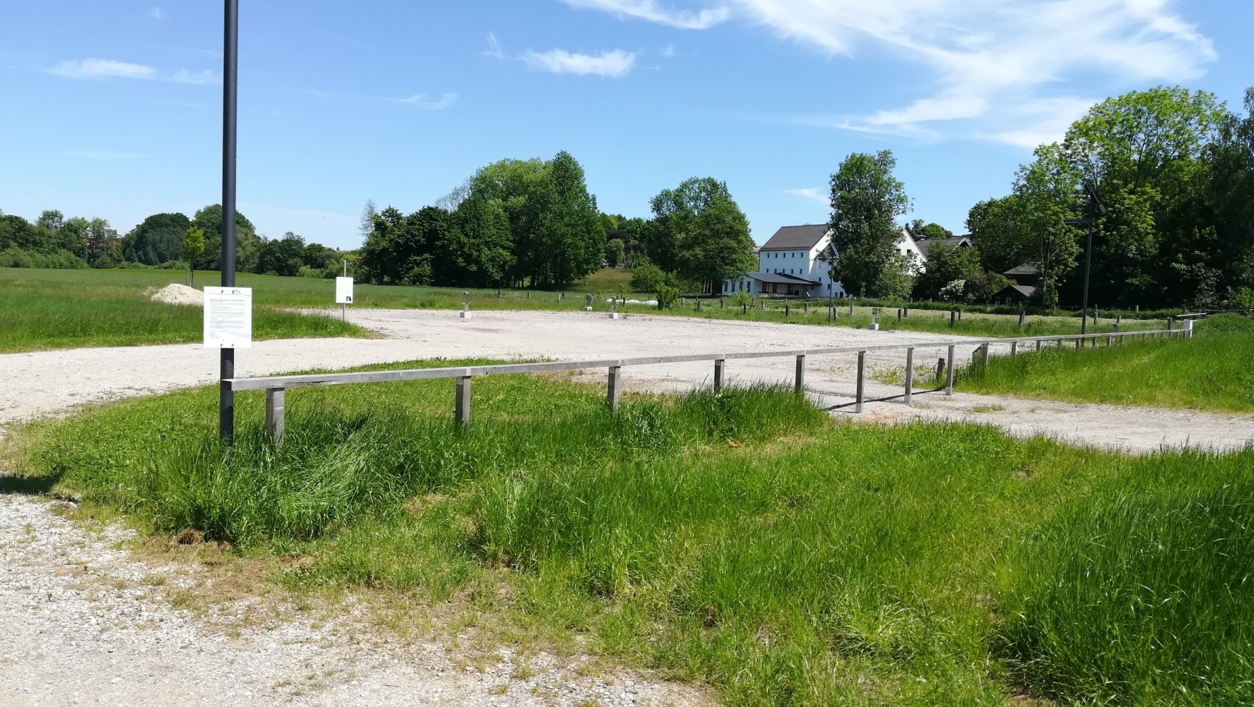 Stellplatz Velden/Vils — Karavan Sitesi in Velden-Viehweide