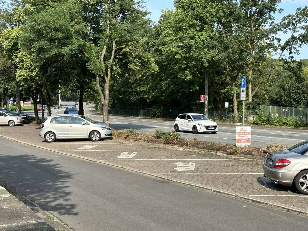 Parkplatz Kanalstrasse — Area di sosta in Bad Oyenhausen